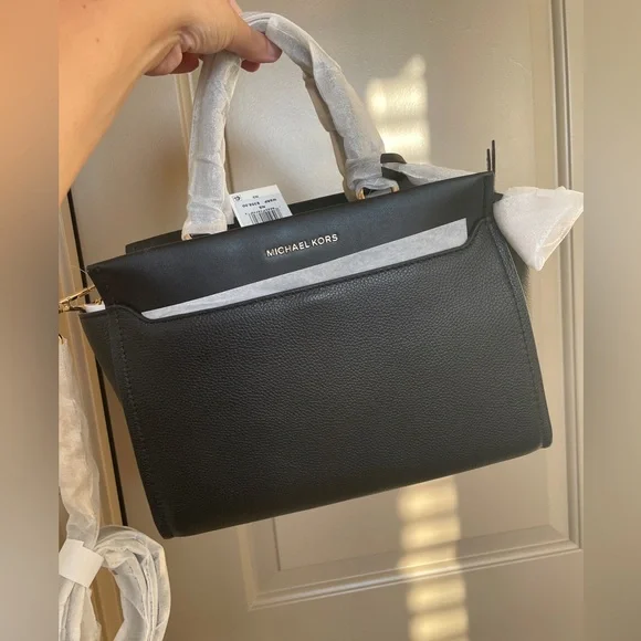 Michael Kors Graham Satchel - Picture 2 of 11